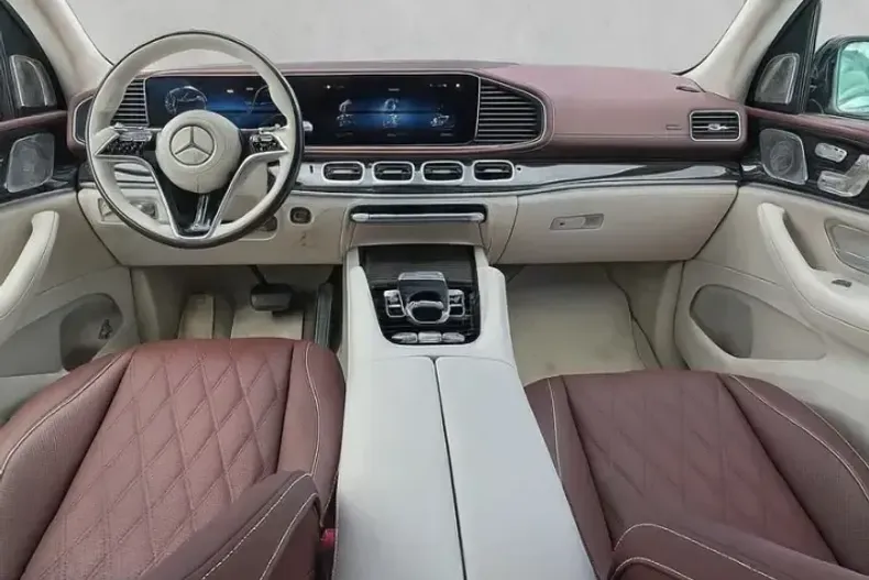 Mercedes-Benz GLS 600 (Clasa GLS) din 2025 cu 9.000 km - oferta MER184625 - foto 6