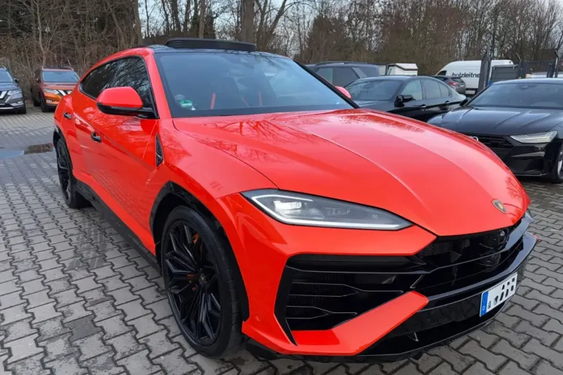 Lamborghini Urus din 2025 cu 5.000 km - oferta LAM184626 - foto 1