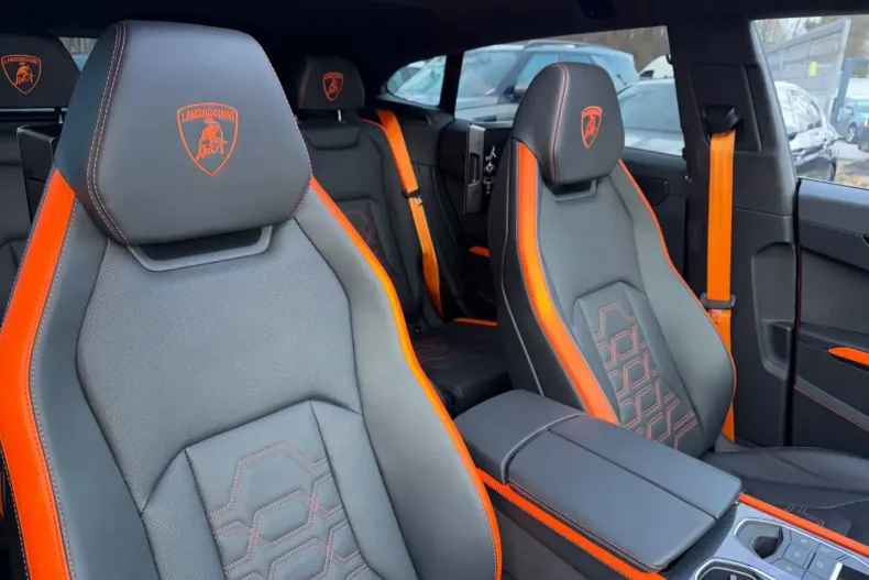 Lamborghini Urus din 2025 cu 5.000 km - oferta LAM184626 - foto 9