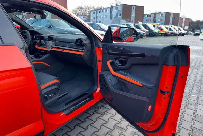 Lamborghini Urus din 2025 cu 5.000 km - oferta LAM184626 - foto 17