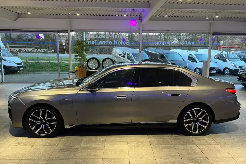 BMW M760 (Modele M) din 2023 cu 77.000 km - oferta BMW184628 - foto 9