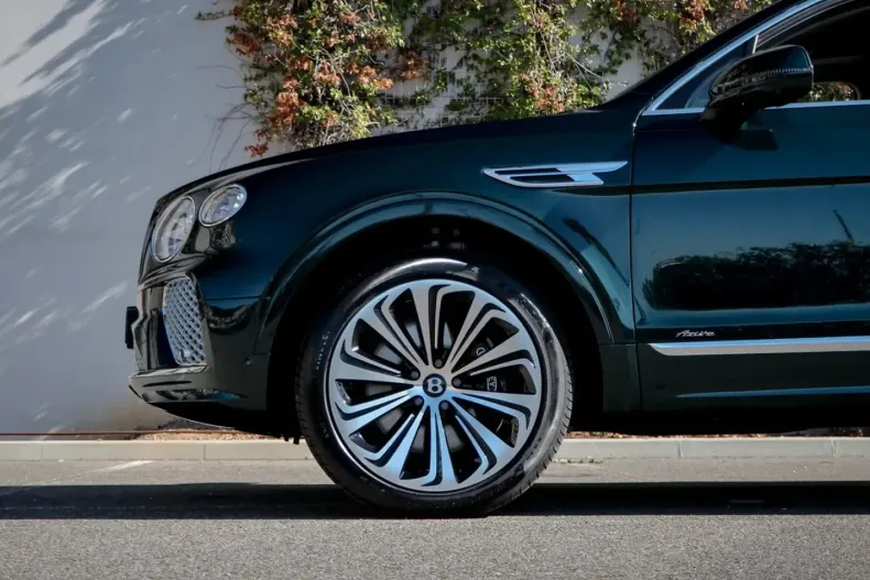 Bentley Bentayga din 2025 cu 50 km - oferta BEN184635 - foto 5