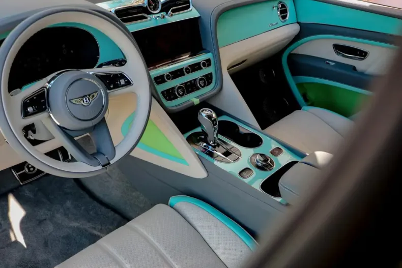 Bentley Bentayga din 2025 cu 50 km - oferta BEN184635 - foto 6