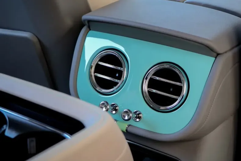 Bentley Bentayga din 2025 cu 50 km - oferta BEN184635 - foto 24