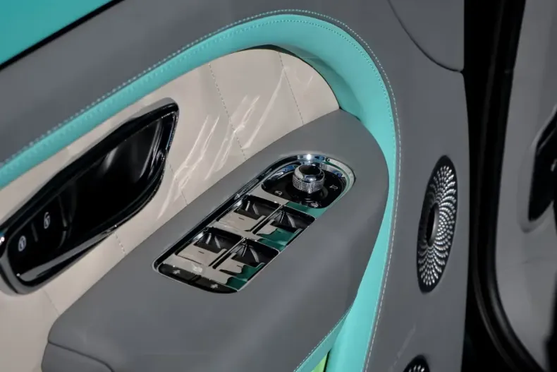 Bentley Bentayga din 2025 cu 50 km - oferta BEN184635 - foto 33