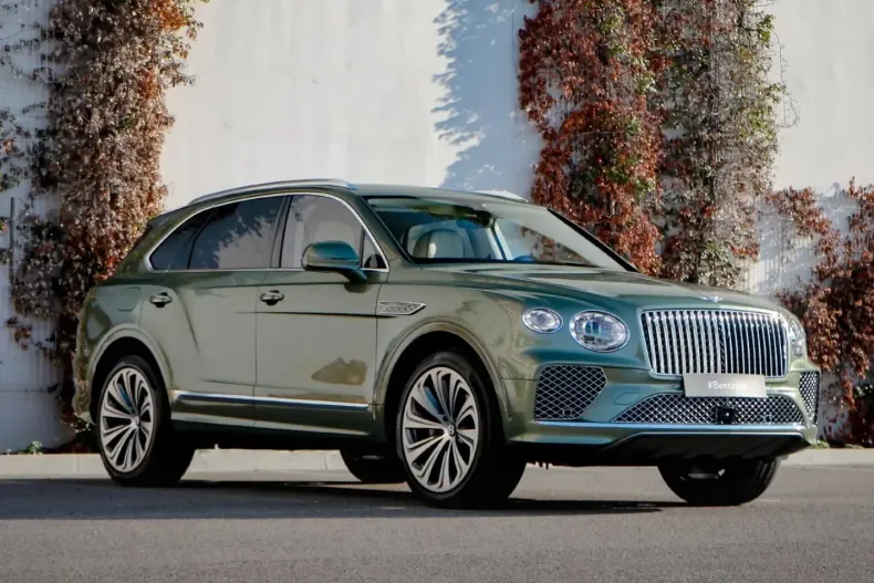 Bentley Bentayga din 2025 cu 100 km - oferta BEN184636 - foto 2