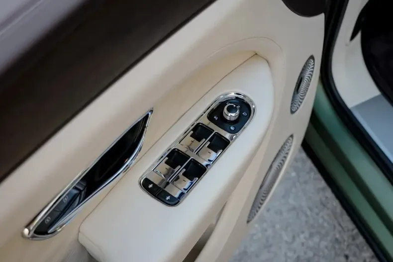 Bentley Bentayga din 2025 cu 100 km - oferta BEN184636 - foto 17