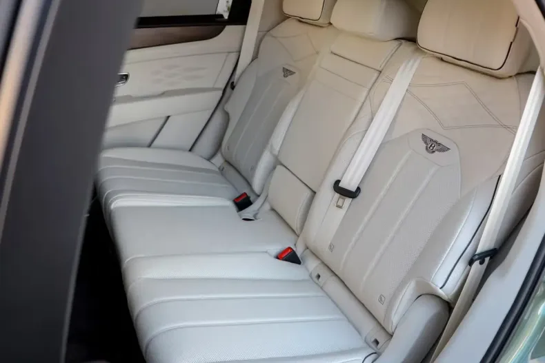 Bentley Bentayga din 2025 cu 100 km - oferta BEN184636 - foto 21