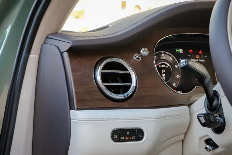 Bentley Bentayga din 2025 cu 100 km - oferta BEN184636 - foto 29