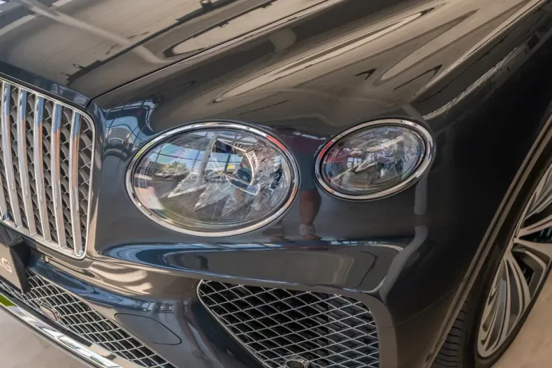 Bentley Bentayga din 2025 cu 50 km - oferta BEN184637 - foto 4