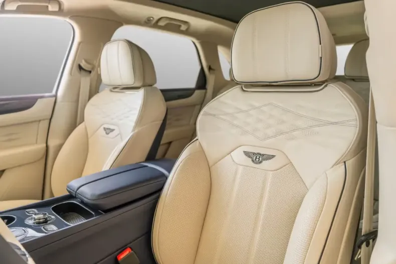 Bentley Bentayga din 2025 cu 50 km - oferta BEN184637 - foto 22