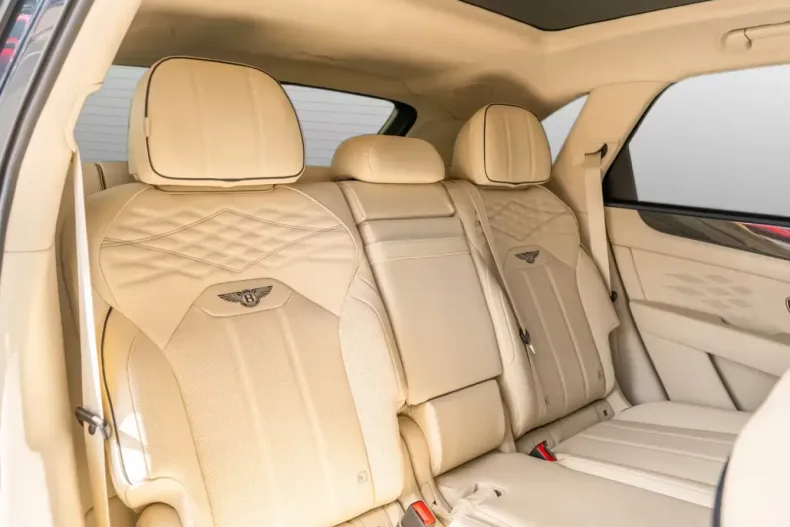 Bentley Bentayga din 2025 cu 50 km - oferta BEN184637 - foto 26