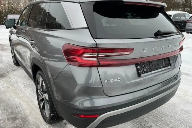 Skoda Kodiaq din 2024 cu 30.210 km - oferta SKO184640 - foto 4