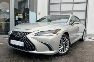 Lexus ES 300 din 2023 - oferta LEX184652
