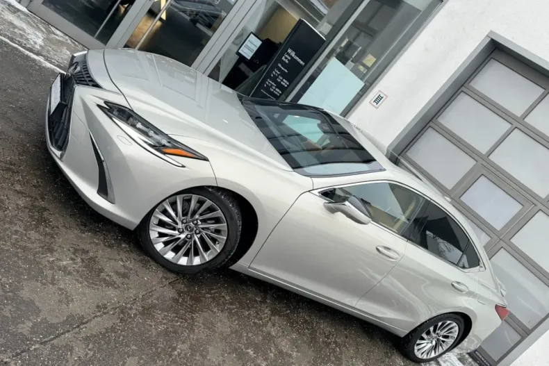 Lexus ES 300 din 2023 cu 36.909 km - oferta LEX184652 - foto 7