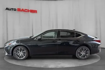 Lexus ES 300 din 2025 - oferta LEX184654