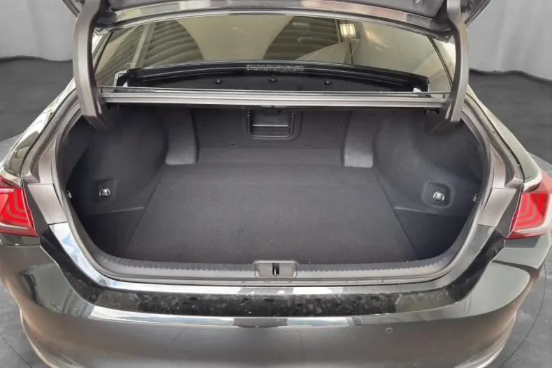 Lexus ES 300 din 2025 cu 14.000 km - oferta LEX184654 - foto 5