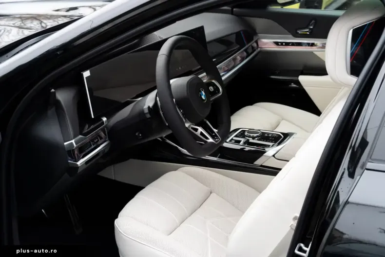 BMW 740 (Seria 7) din 2025 cu 8.900 km - oferta BMW184656 - foto 1