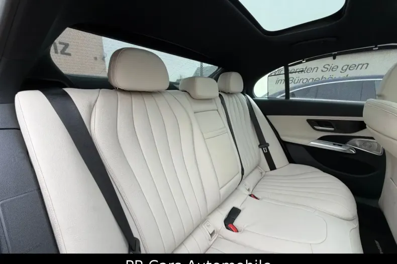 Mercedes-Benz E 220 (Clasa E) din 2023 cu 31.109 km - oferta MER184658 - foto 16