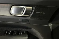 Volvo XC40 din 2024 cu 25.473 km - oferta VOL184659 - foto 17