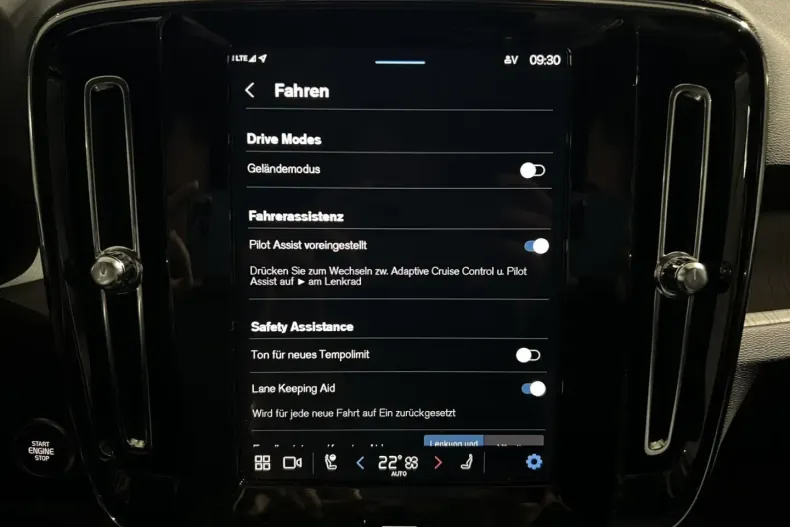 Volvo XC40 din 2024 cu 25.473 km - oferta VOL184659 - foto 27