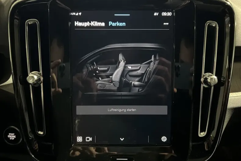 Volvo XC40 din 2024 cu 25.473 km - oferta VOL184659 - foto 29