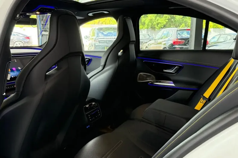 Mercedes-Benz E 53 AMG (Clasa E) din 2024 cu 9.000 km - oferta MER184660 - foto 19