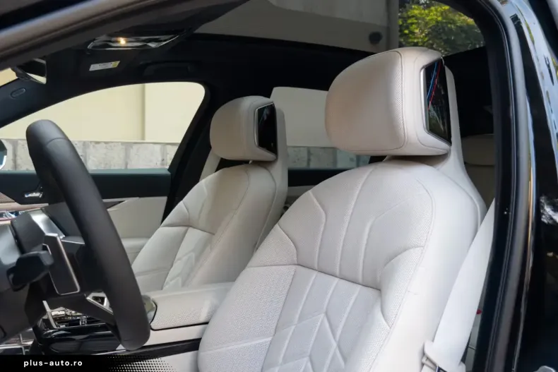 BMW 740 (Seria 7) din 2025 cu 21.600 km - oferta BMW184669 - foto 16