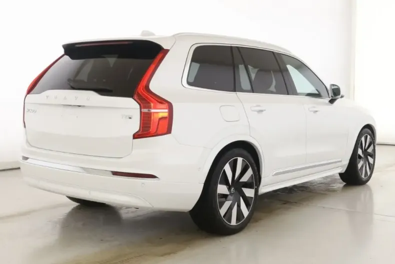 Volvo XC90 din 2024 cu 20.100 km - oferta VOL184679 - foto 2