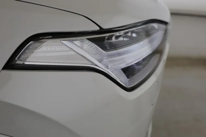 Volvo XC90 din 2024 cu 20.100 km - oferta VOL184679 - foto 14