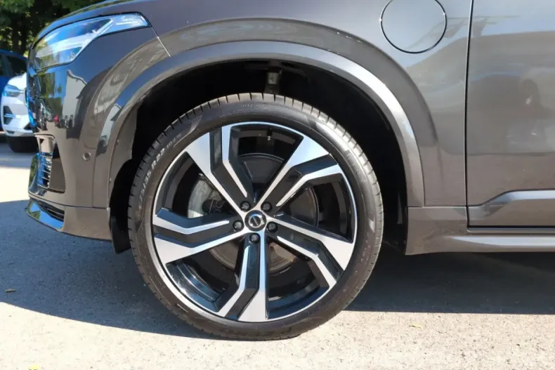 Volvo XC90 din 2024 cu 19.600 km - oferta VOL184680 - foto 25