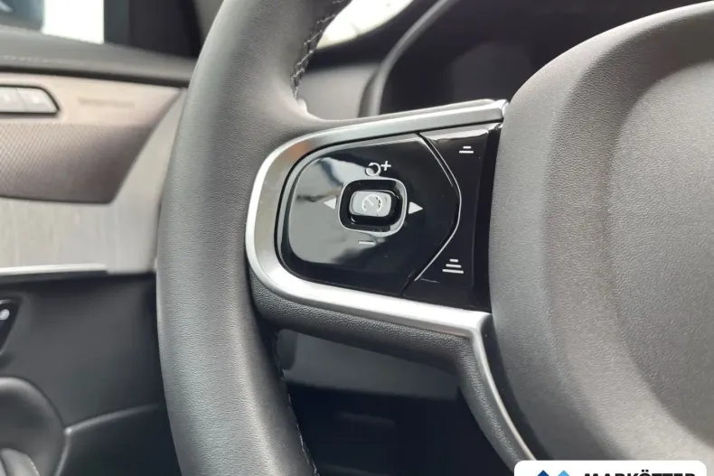 Volvo XC90 din 2024 cu 33.340 km - oferta VOL184681 - foto 9