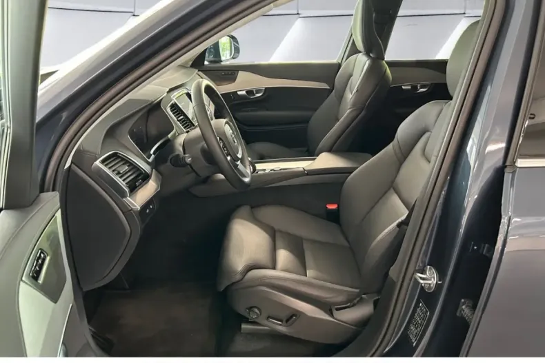 Volvo XC90 din 2024 cu 31.940 km - oferta VOL184682 - foto 7