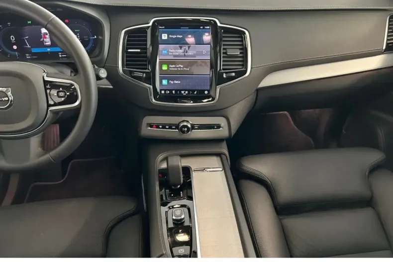 Volvo XC90 din 2024 cu 31.940 km - oferta VOL184682 - foto 11