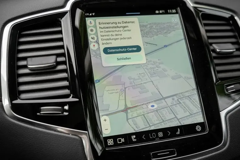 Volvo XC90 din 2024 cu 15.800 km - oferta VOL184684 - foto 11