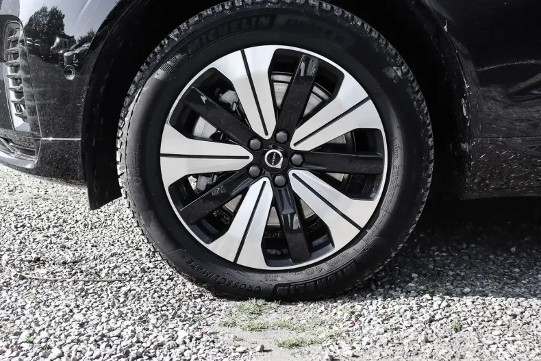 Volvo XC60 din 2024 cu 11.651 km - oferta VOL184686 - foto 3