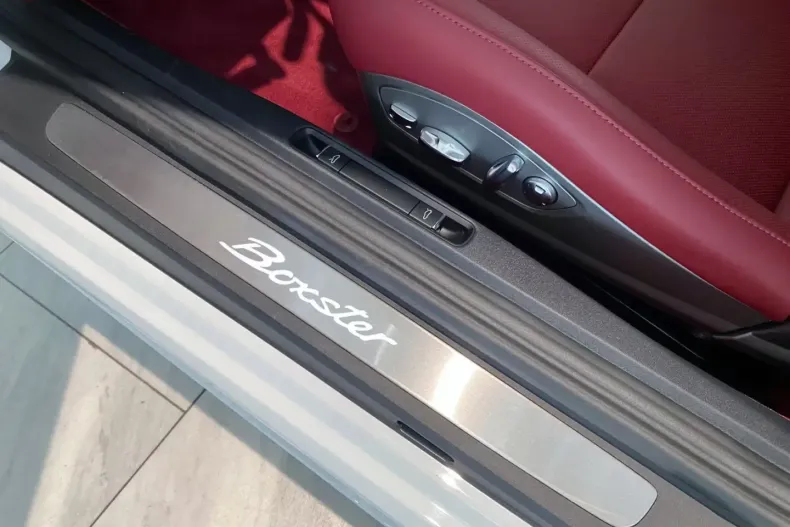 Porsche Boxster din 2024 cu 40 km - oferta POR184696 - foto 12