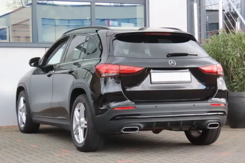 Mercedes-Benz GLA 200 (Clasa GLA) din 2021 cu 64.465 km - oferta MER184698 - foto 8