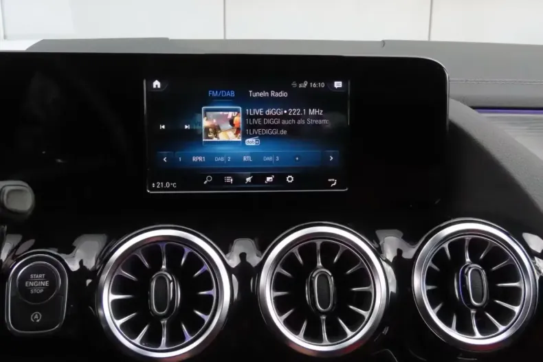 Mercedes-Benz GLA 200 (Clasa GLA) din 2021 cu 64.465 km - oferta MER184698 - foto 14