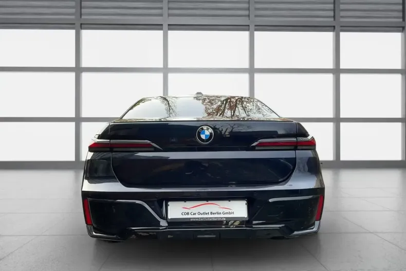 BMW 740 (Seria 7) din 2024 cu 42.890 km - oferta BMW184704 - foto 4