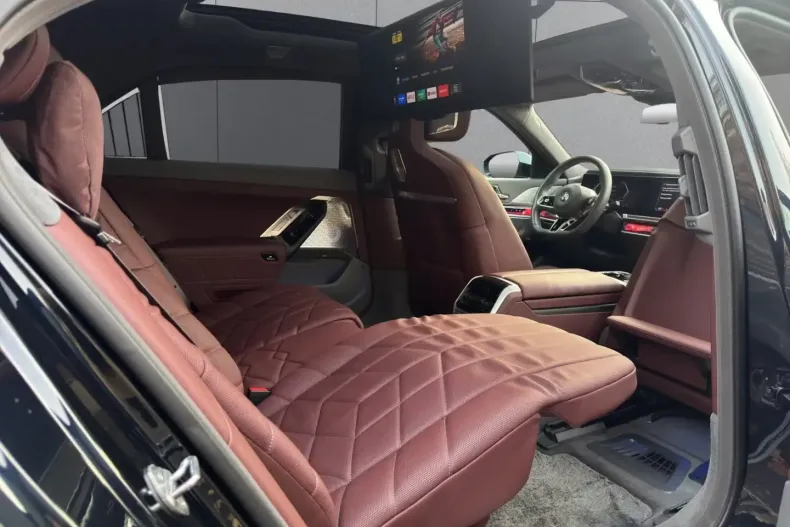 BMW 740 (Seria 7) din 2024 cu 42.890 km - oferta BMW184704 - foto 21