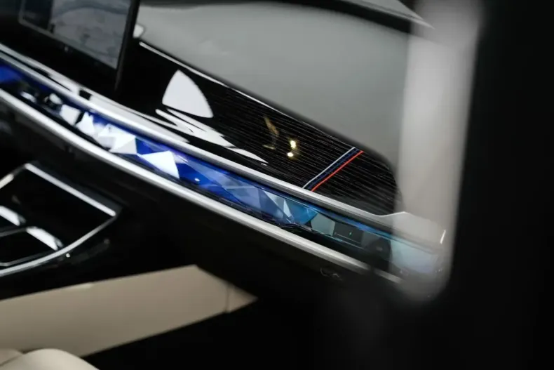 BMW 740 (Seria 7) din 2025 cu 35.635 km - oferta BMW184706 - foto 20