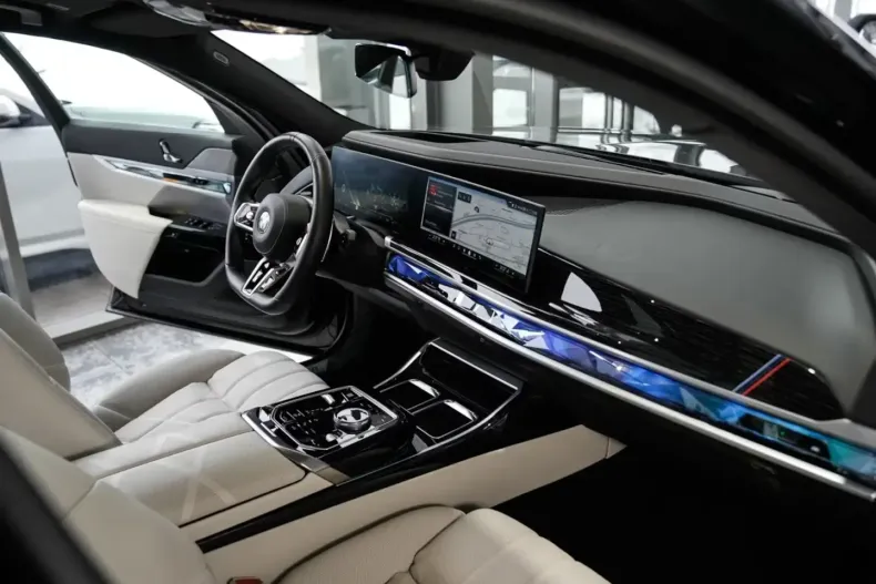 BMW 740 (Seria 7) din 2025 cu 35.635 km - oferta BMW184706 - foto 22