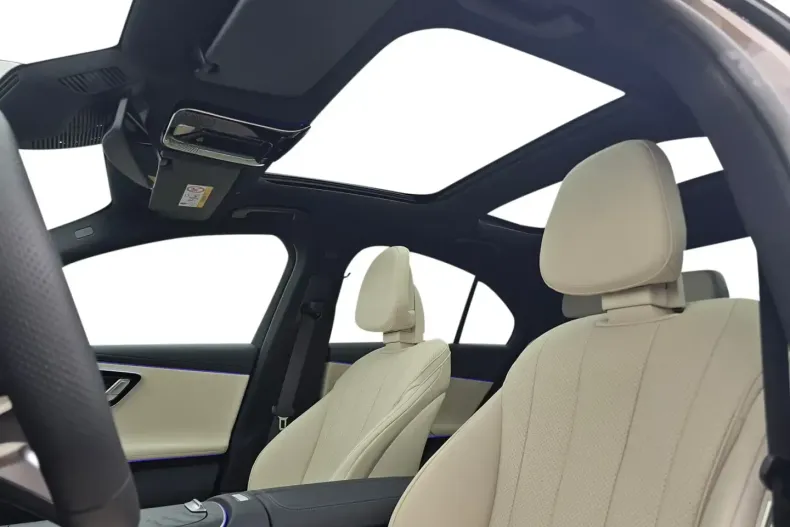 Mercedes-Benz E 200 (Clasa E) din 2026 cu 20 km - oferta MER184714 - foto 15