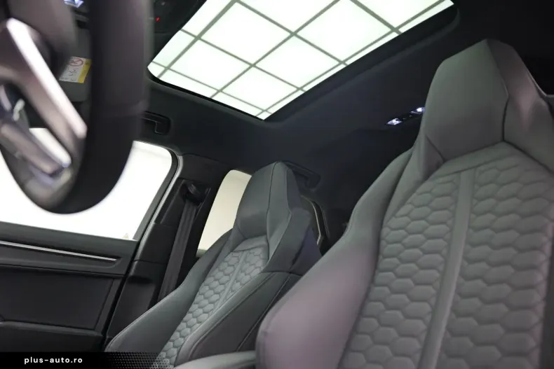 Audi RSQ3 din 2023 cu 11.300 km - oferta AUD184717 - foto 8