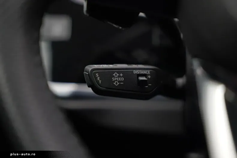 Audi RSQ3 din 2023 cu 11.300 km - oferta AUD184717 - foto 18