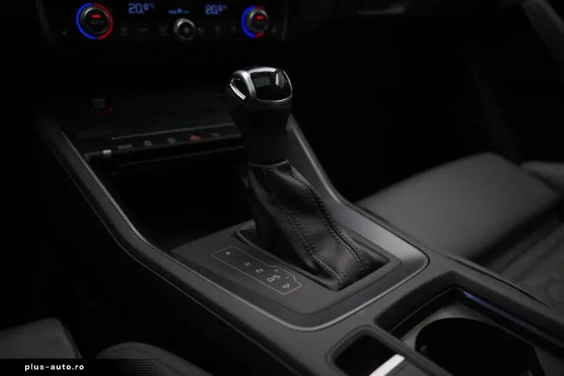 Audi RSQ3 din 2023 cu 11.300 km - oferta AUD184717 - foto 24