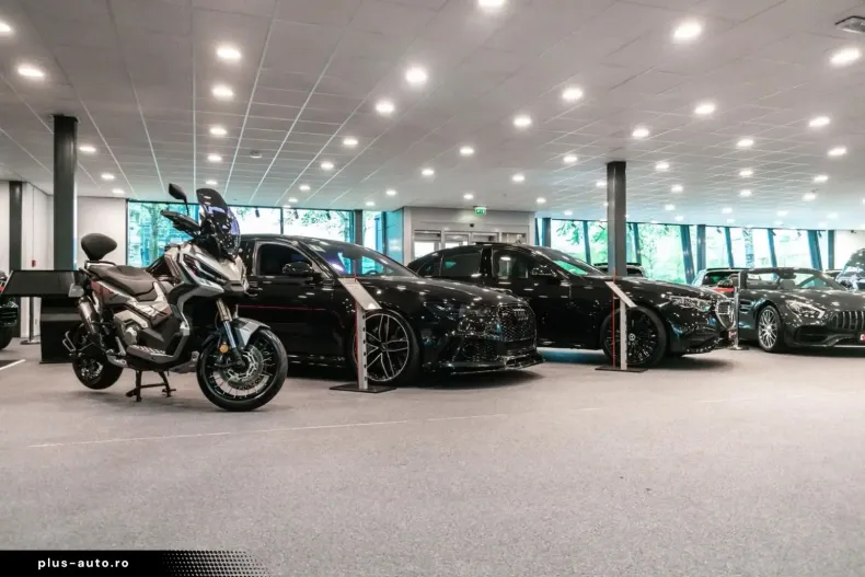 Audi RSQ3 din 2023 cu 11.300 km - oferta AUD184717 - foto 50