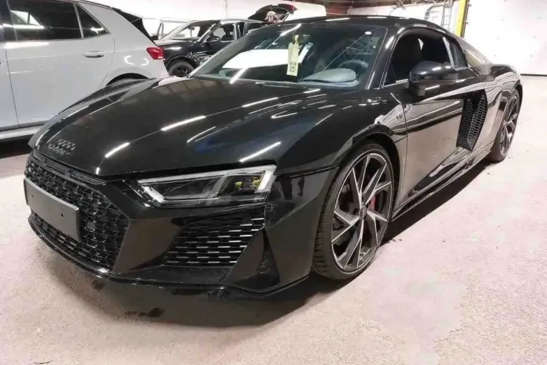 Audi R8 din 2024 cu 10.000 km - oferta AUD184722 - foto 1
