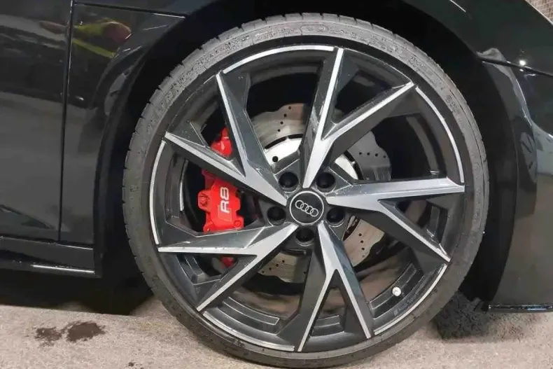 Audi R8 din 2024 cu 10.000 km - oferta AUD184722 - foto 3